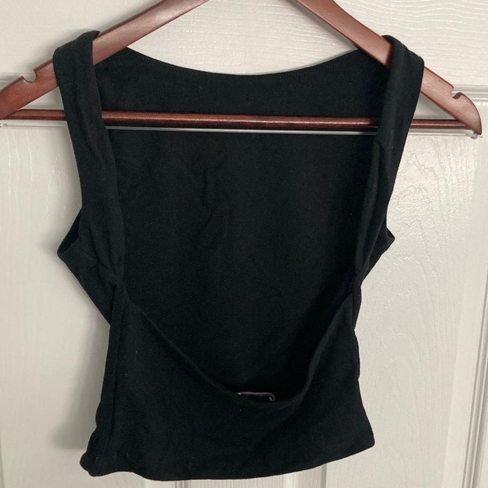 Black Sleeveless Top - Picture 3 of 5